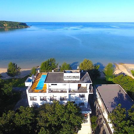 Hotel Hoshitate Iriomotejima Urauchi Buitenkant foto